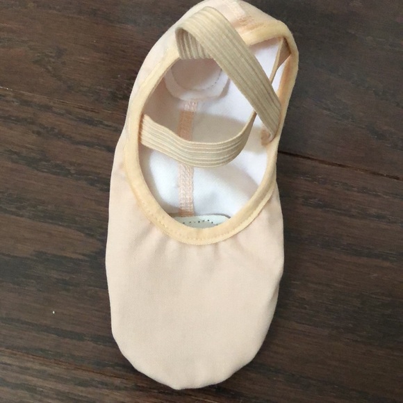 Angelo Luzio ballet slippers. Stretch canvas Body Wrappers. Size 1. Excellent. - Picture 2 of 6